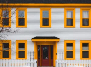 Mrshomext Home Exterior by Masterrealtysolutions